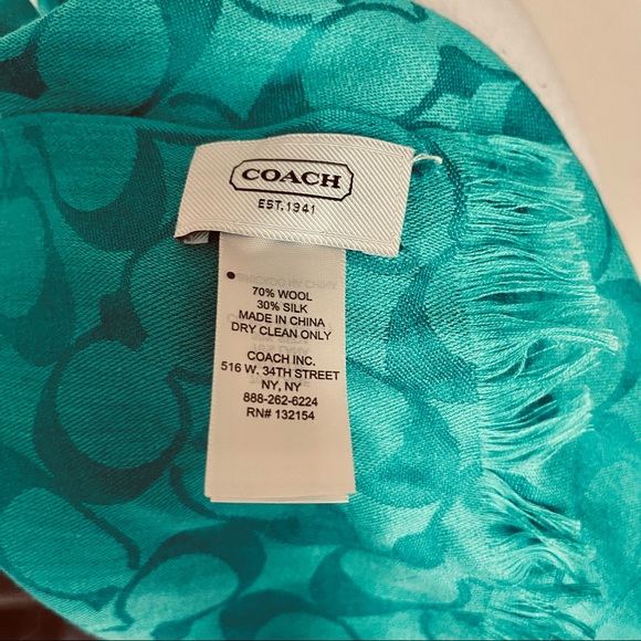 Coach Scarf/Wrap - Picture 6 of 8